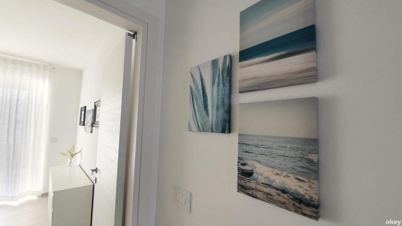 Villa Mediterranea Apartments - Seaview, Pool & Garden Bari Dış mekan fotoğraf