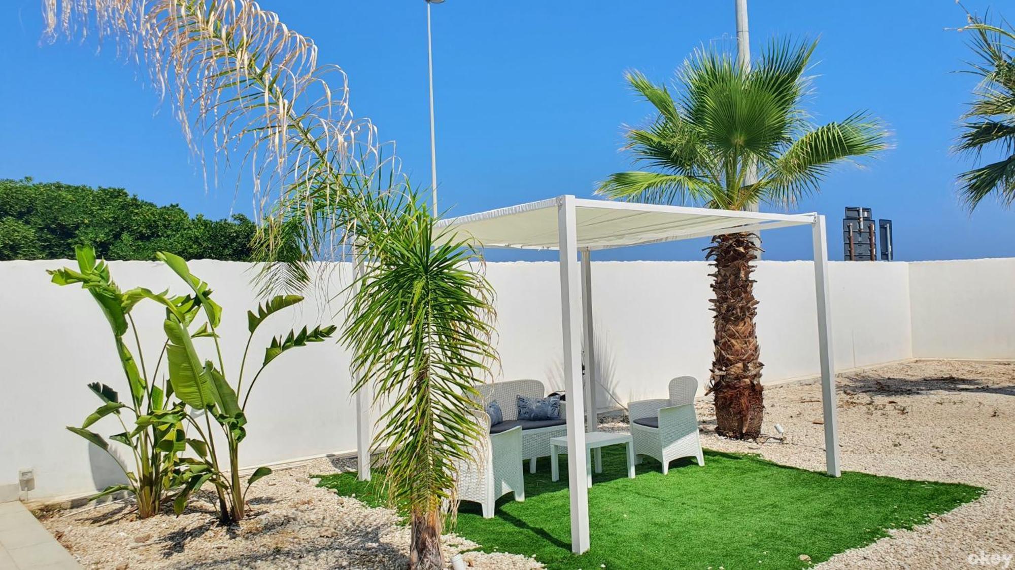Villa Mediterranea Apartments - Seaview, Pool & Garden Bari Dış mekan fotoğraf