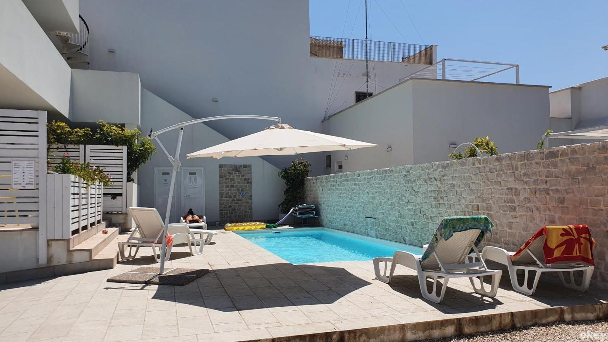 Villa Mediterranea Apartments - Seaview, Pool & Garden Bari Dış mekan fotoğraf