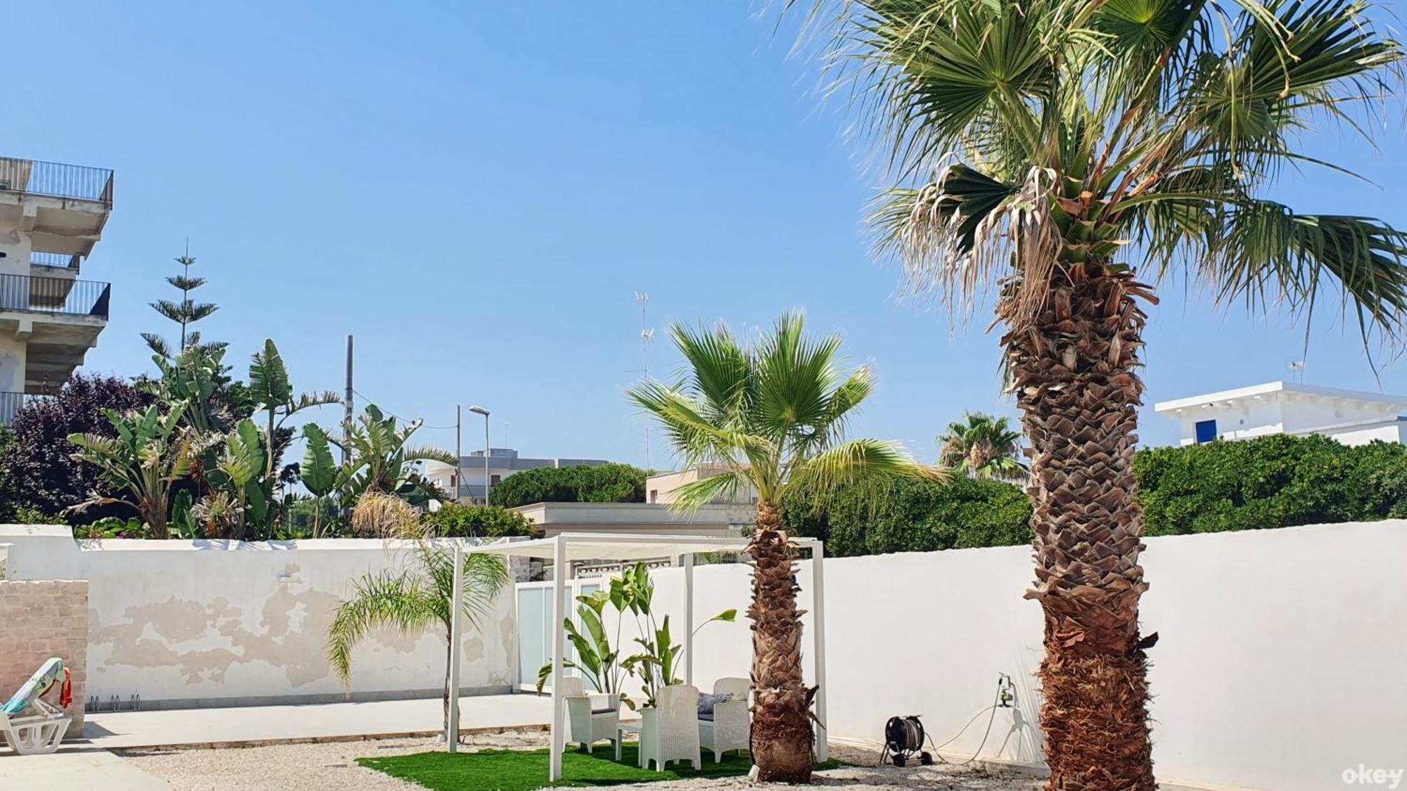 Villa Mediterranea Apartments - Seaview, Pool & Garden Bari Dış mekan fotoğraf